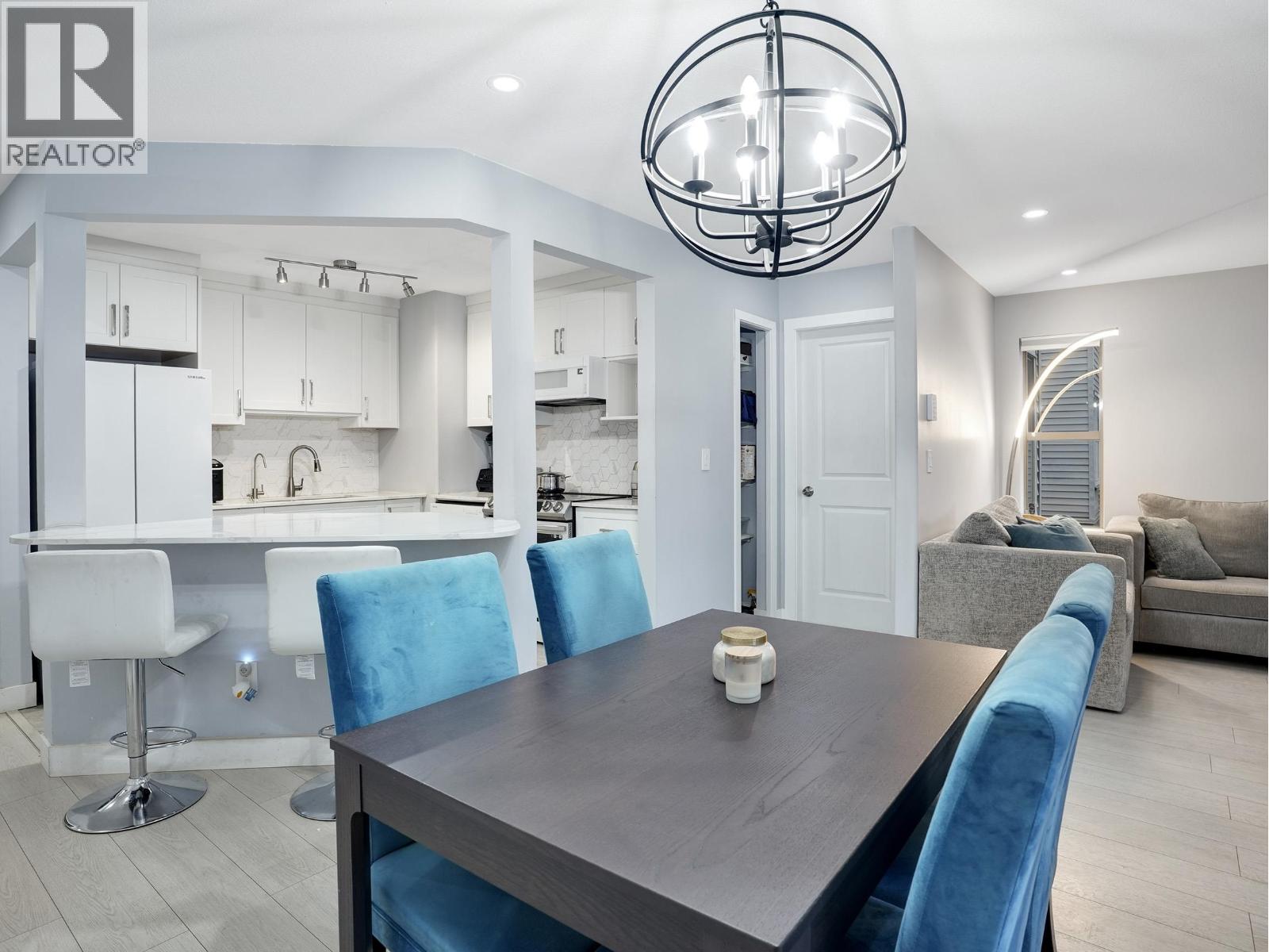 313 214 ELEVENTH STREET, New Westminster