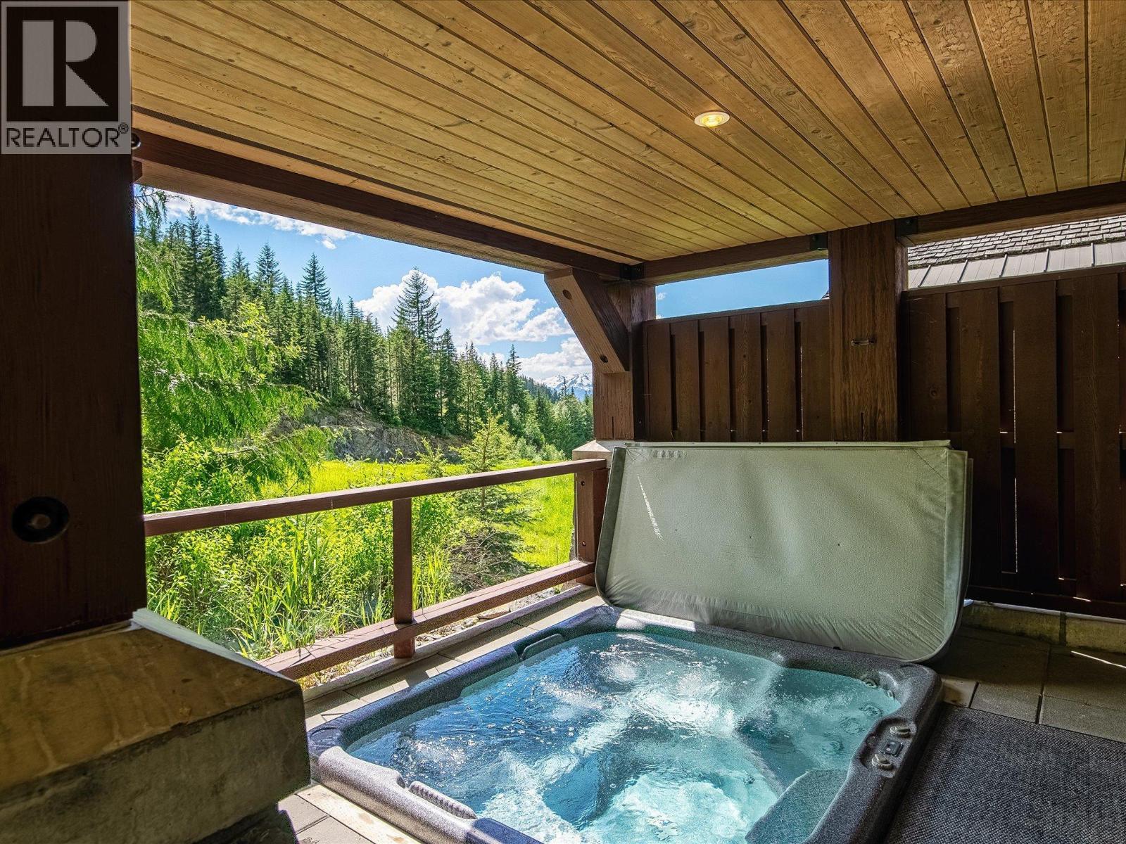 10J 2300 NORDIC DRIVE, Whistler