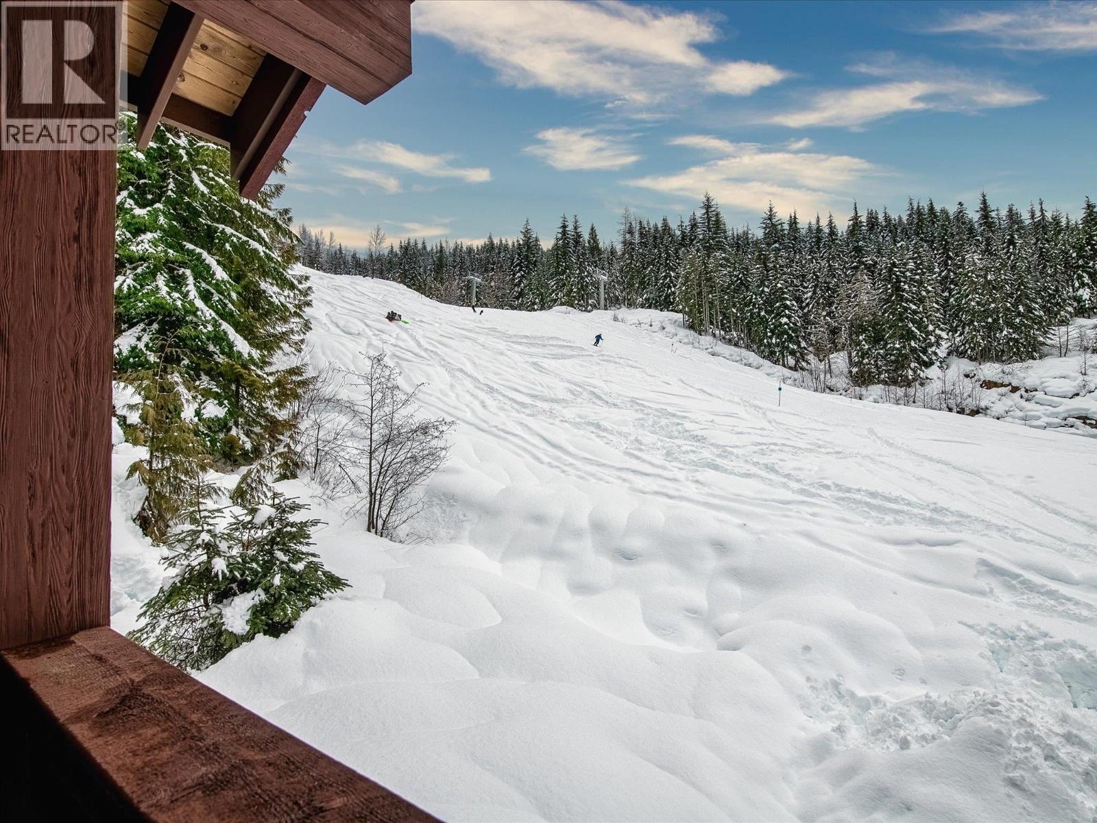 10J 2300 NORDIC DRIVE, Whistler