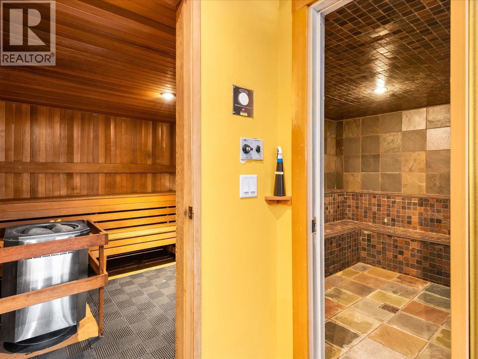 10J 2300 NORDIC DRIVE, Whistler