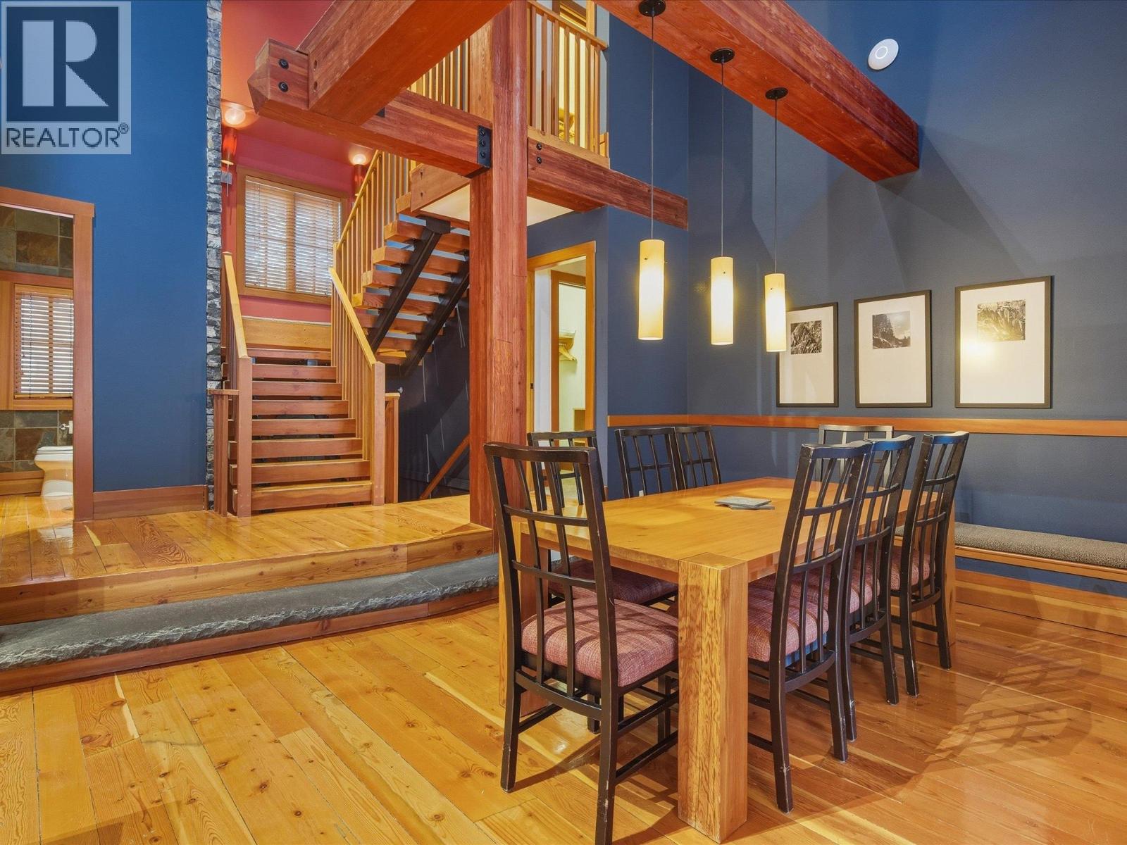 10J 2300 NORDIC DRIVE, Whistler