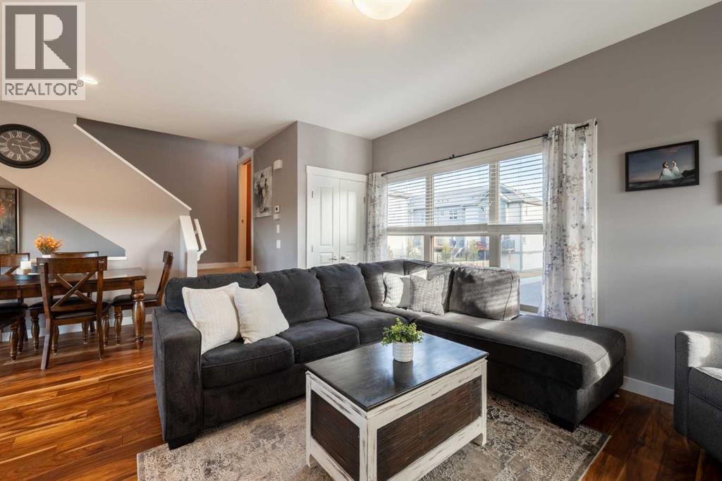 32 Horseshoe Crescent, Cochrane