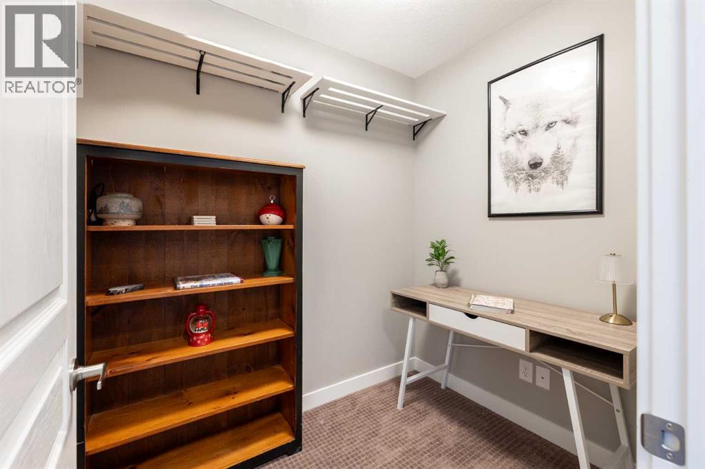 32 Horseshoe Crescent, Cochrane