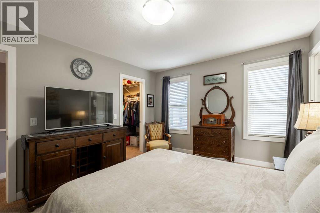 32 Horseshoe Crescent, Cochrane