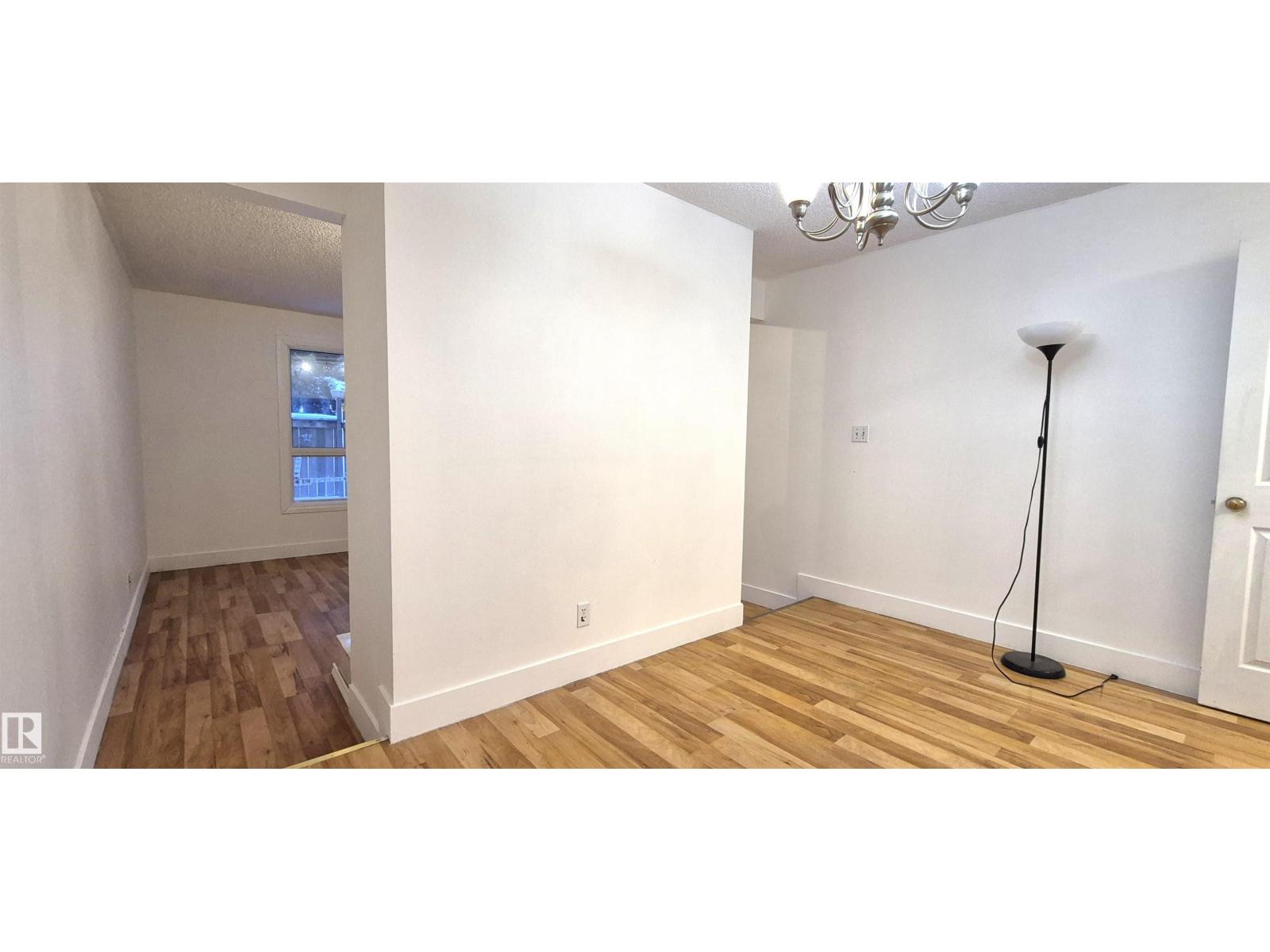 3619 30 AV NW, Edmonton