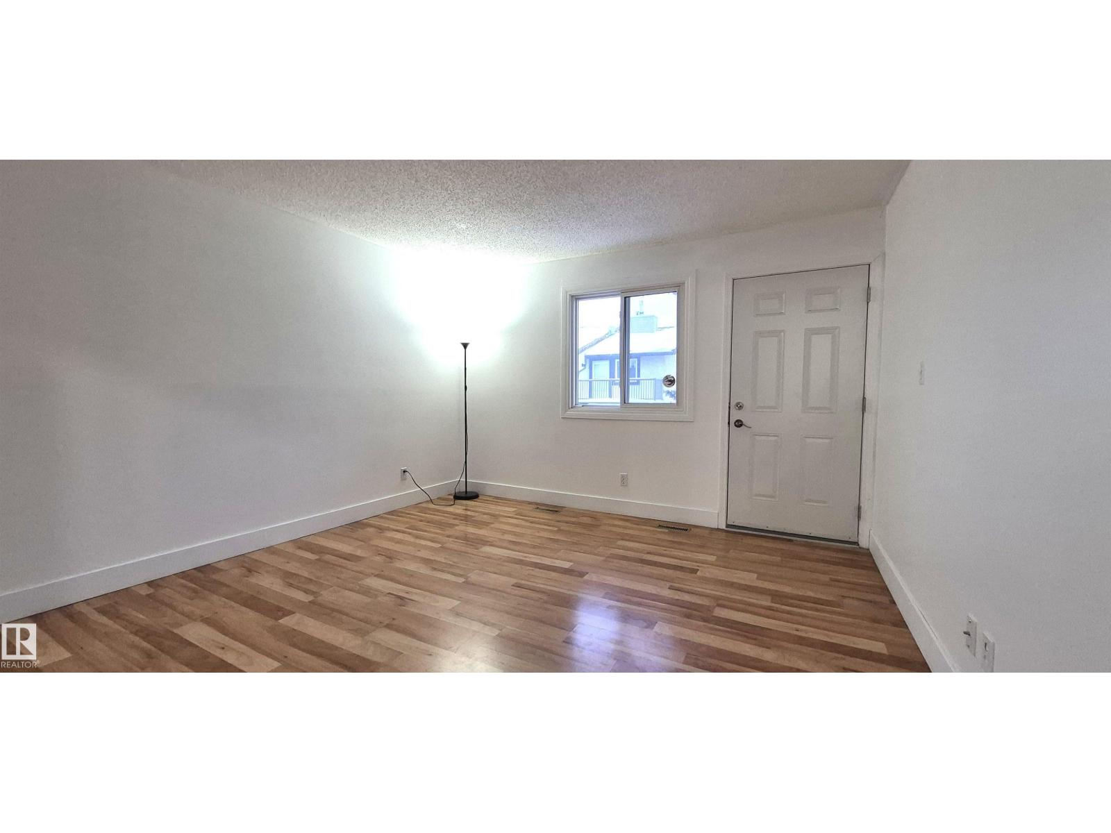 3619 30 AV NW, Edmonton