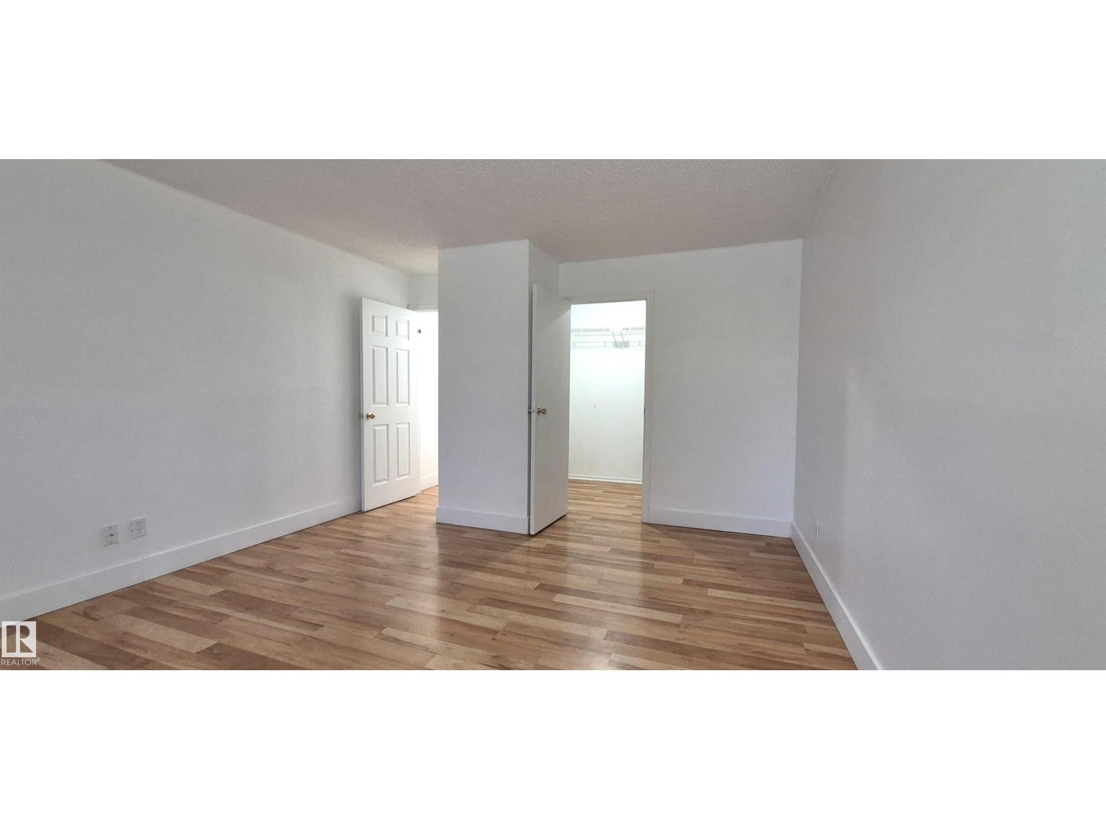 3619 30 AV NW, Edmonton