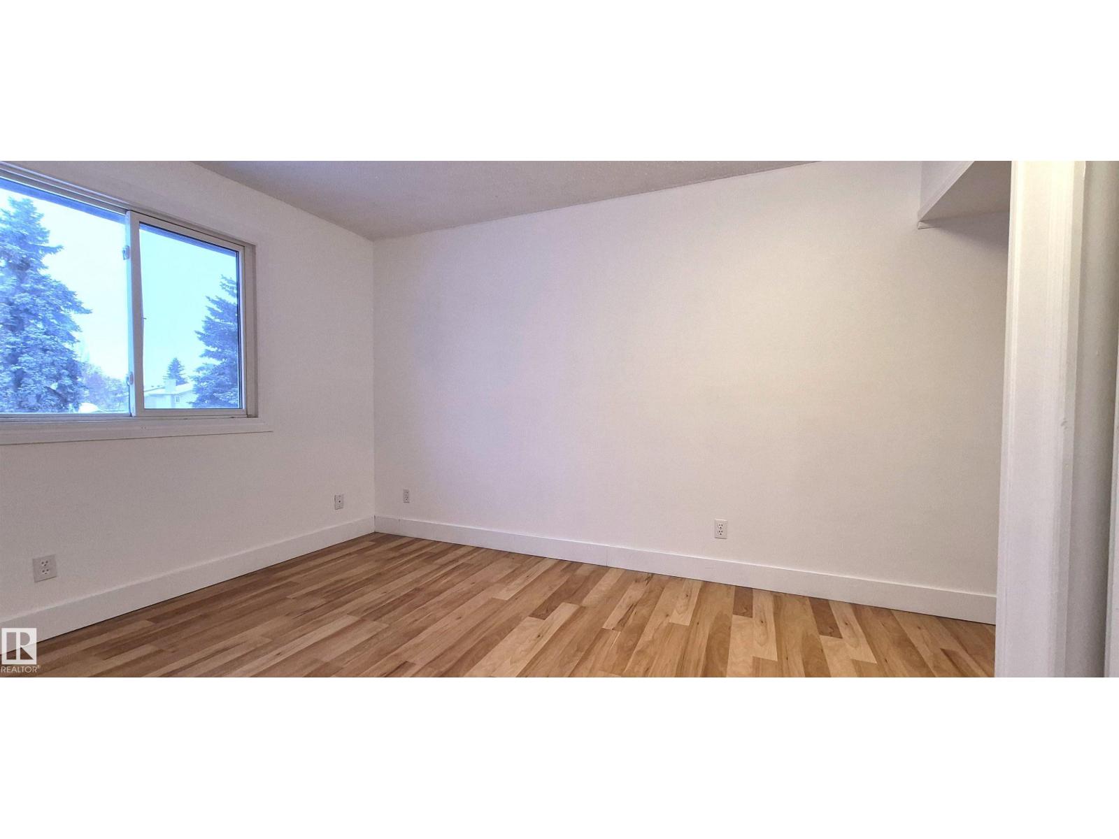 3619 30 AV NW, Edmonton