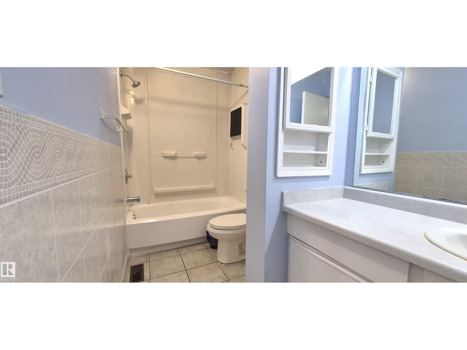 3619 30 AV NW, Edmonton