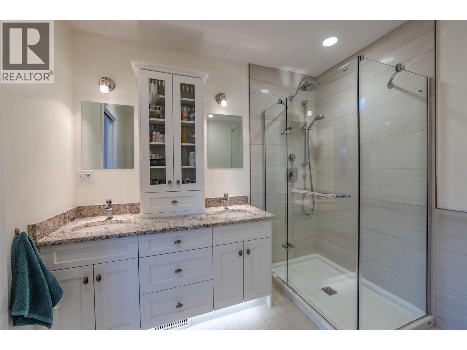 5609 Yarrow Street, Oliver