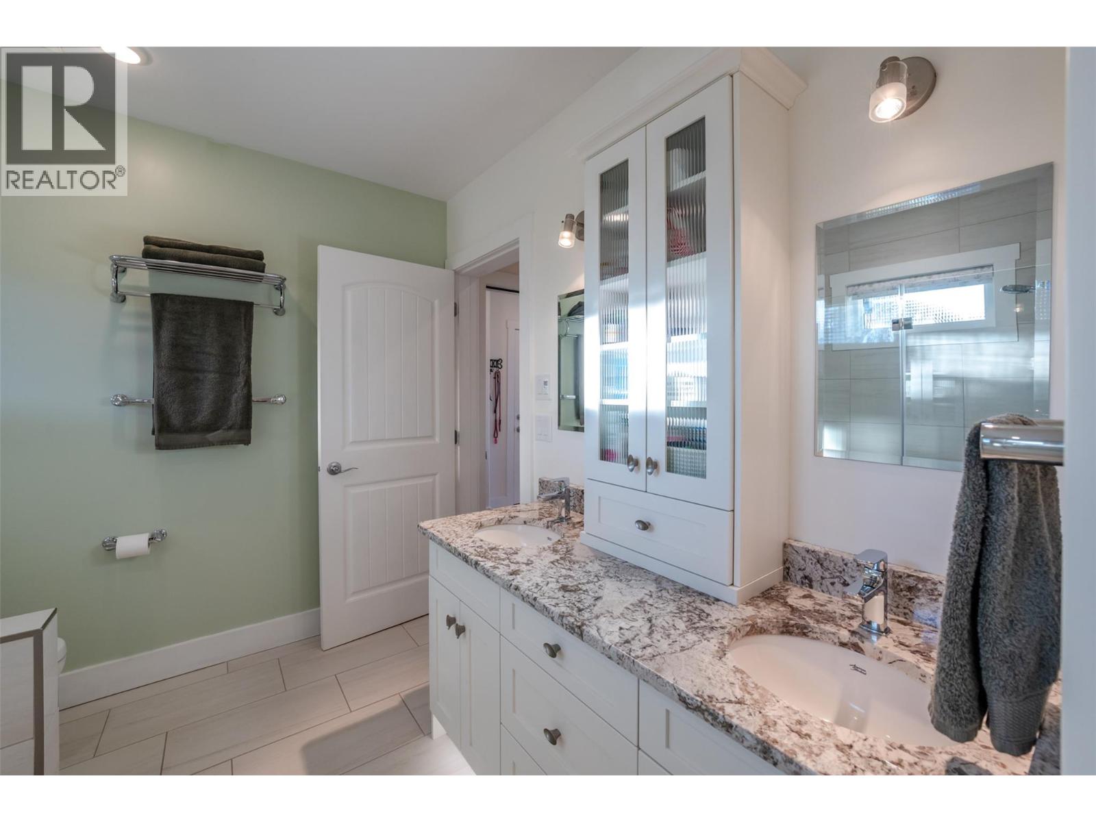 5609 Yarrow Street, Oliver