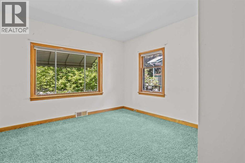 404 OTTER STREET - 15