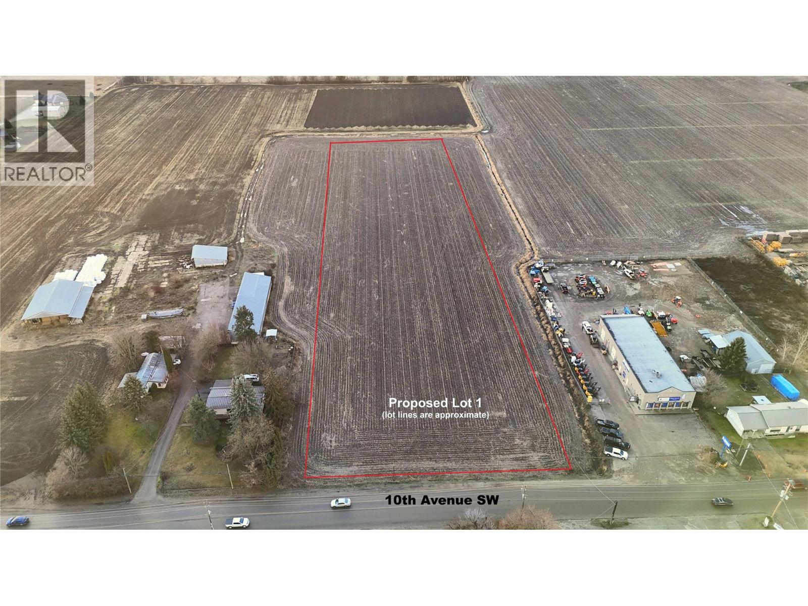  1490 10 Avenue Southwest, Salmon Arm