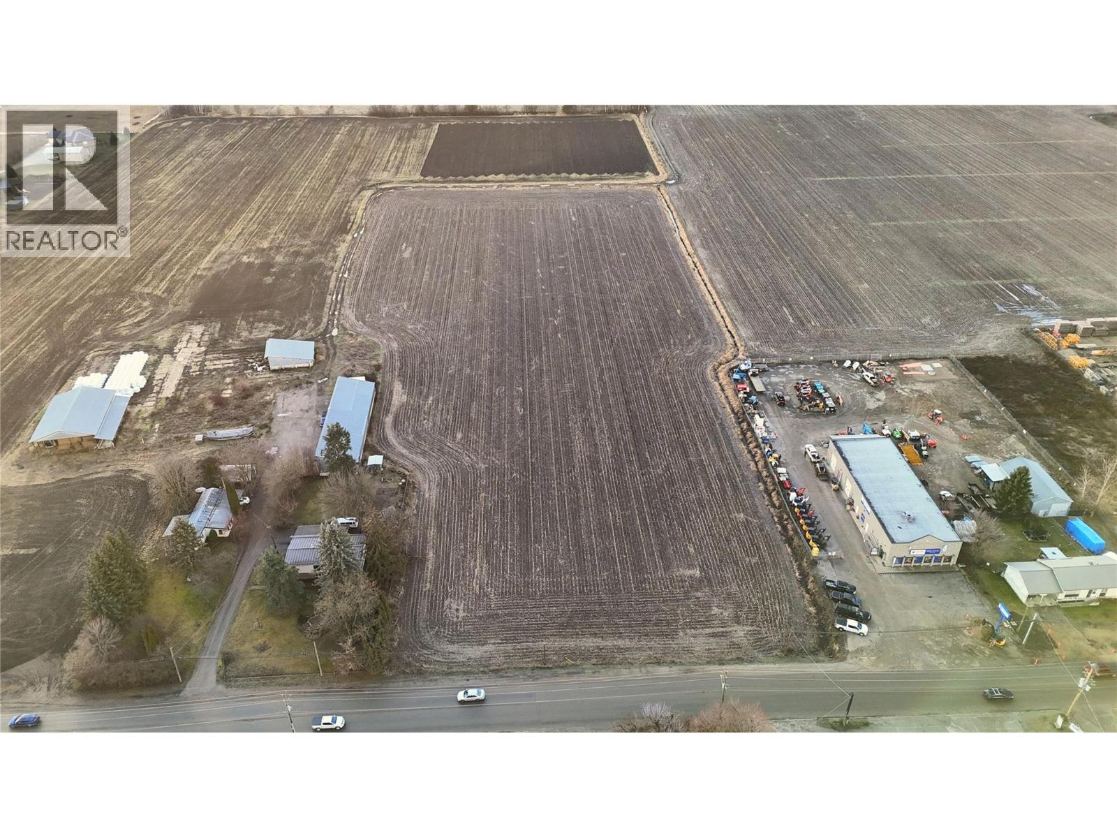  1490 10 Avenue Southwest, Salmon Arm