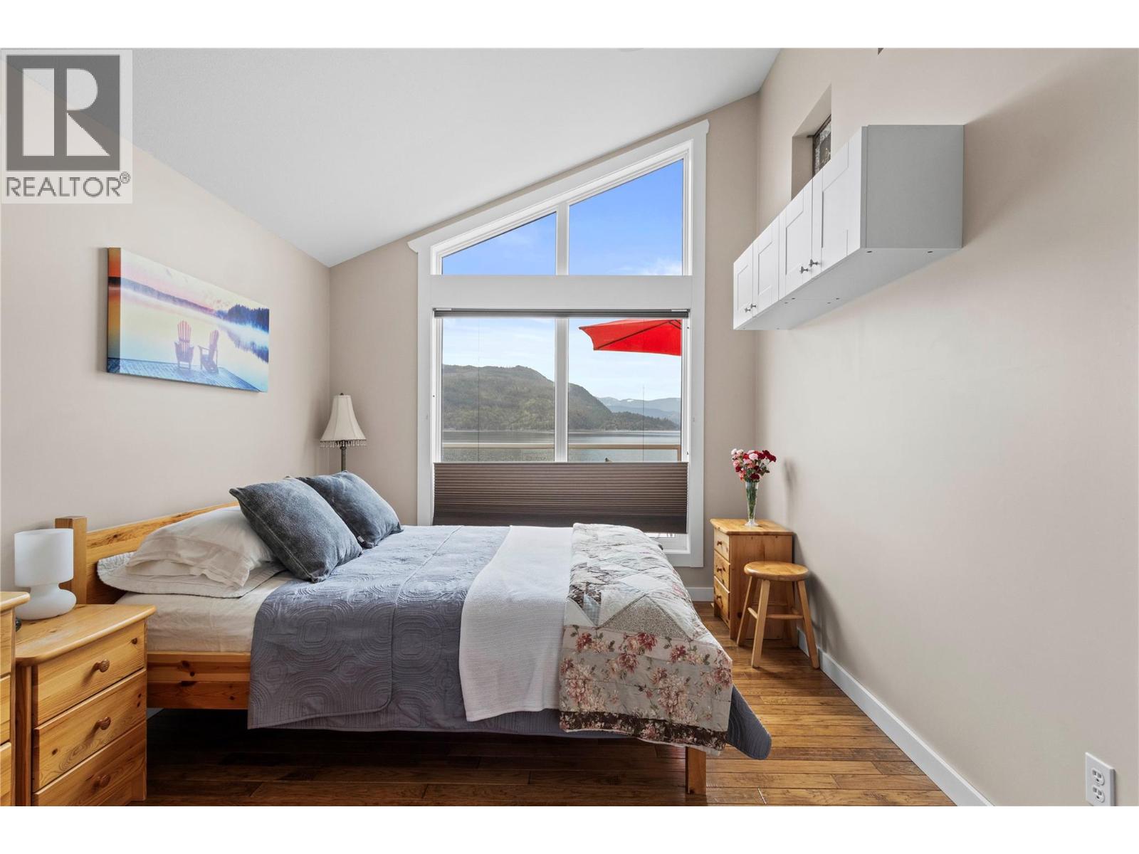 5106 Squilax Anglemont Road, Celista