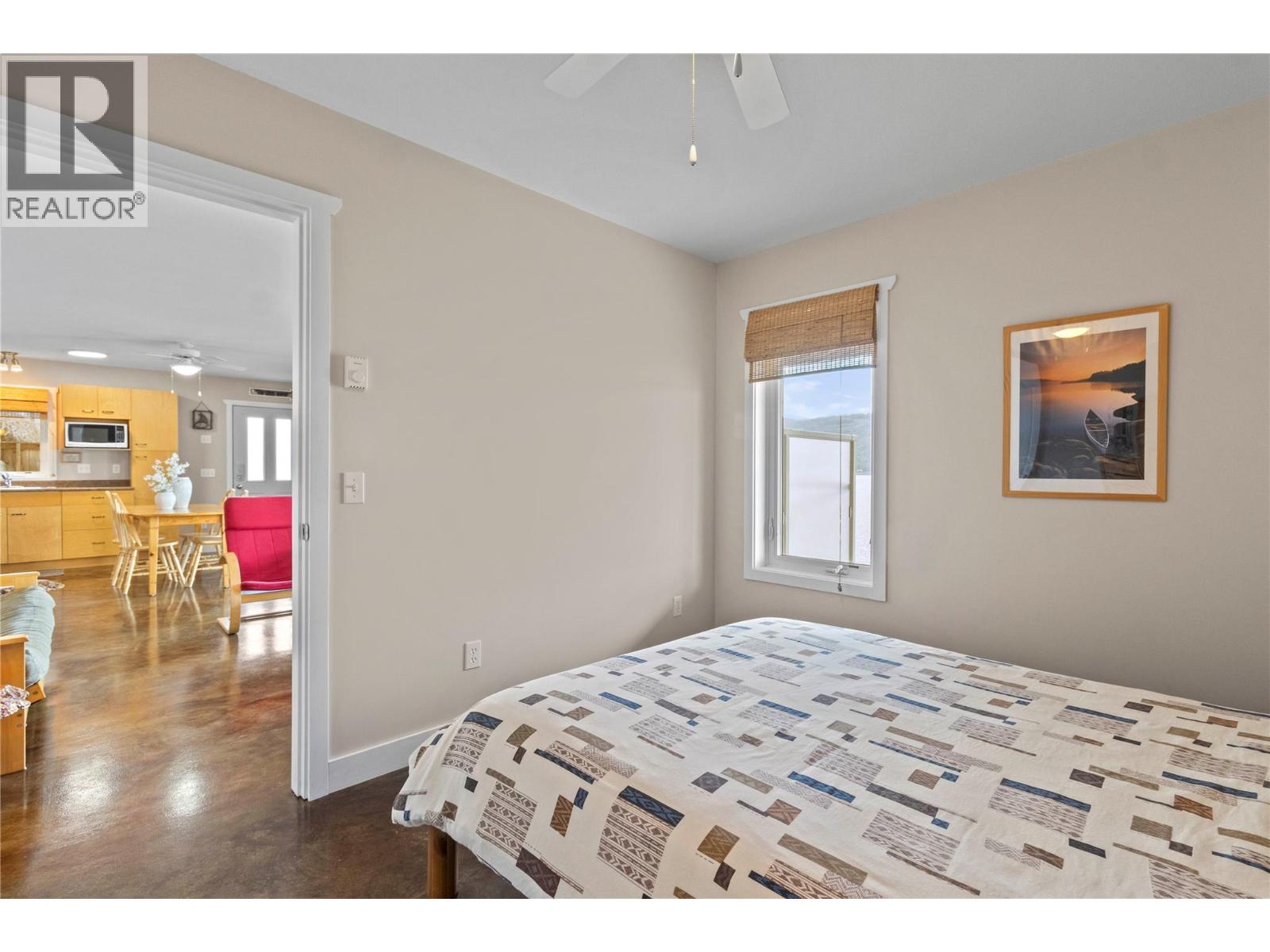 5106 Squilax Anglemont Road, Celista