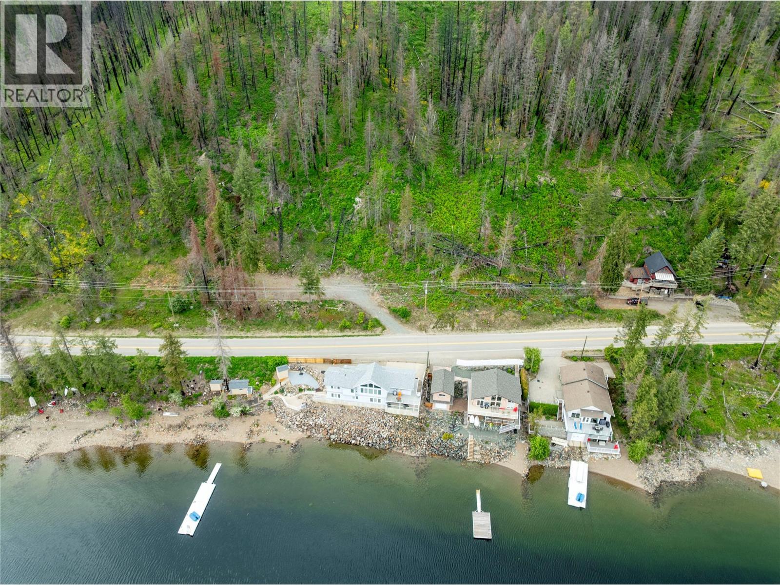 5106 Squilax Anglemont Road, Celista