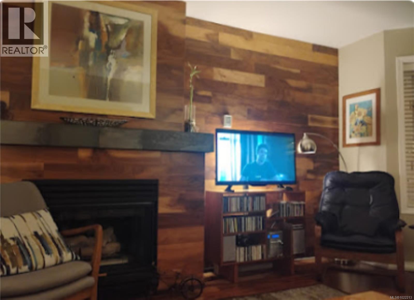 201 320 Selby St, Nanaimo