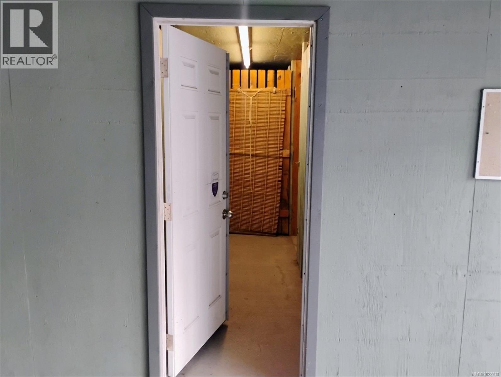 201 320 Selby St, Nanaimo