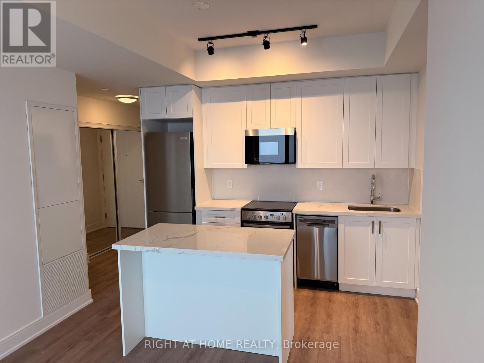 2205 - 15 ELLERSLIE AVENUE - Photo 2 of 16, Toronto (Willowdale West), Ontario