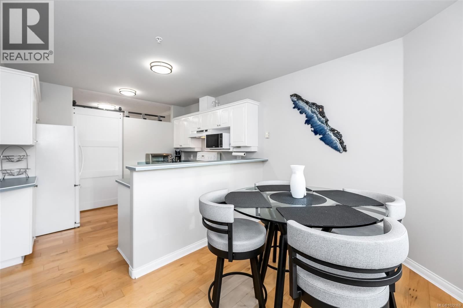 306 405 Quebec Street, Victoria