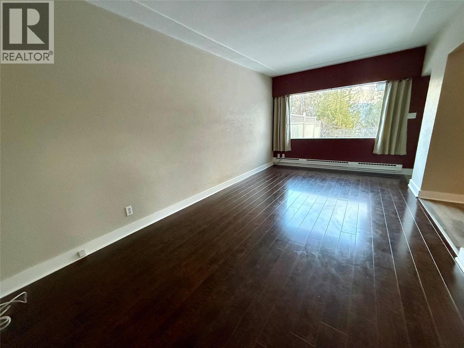  714 12TH Street, Castlegar