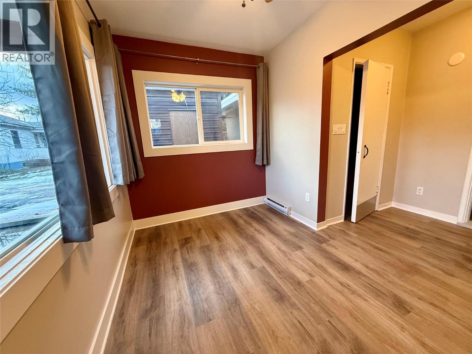  714 12TH Street, Castlegar