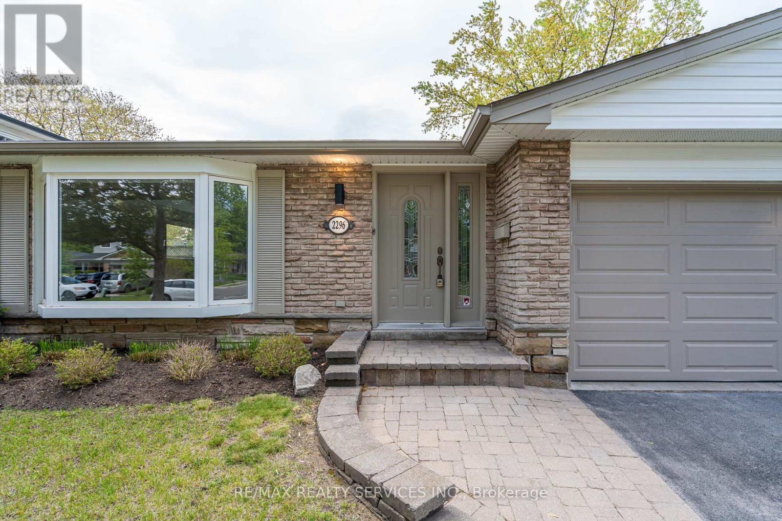 2296 DEVON ROAD - Photo 4 of 45, Oakville (FD Ford), Ontario