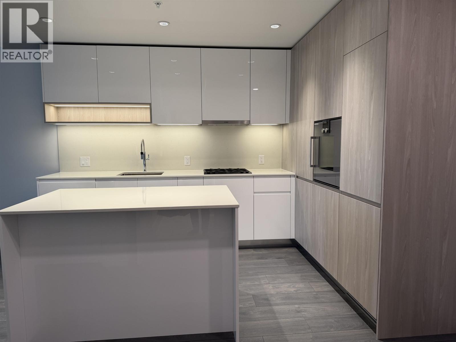 #808-6200 MINORU Boulevard, Richmond