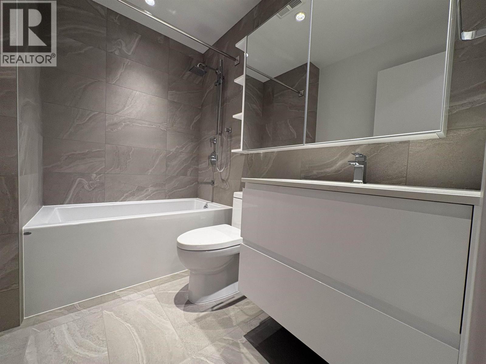 #916-6600 MINORU Boulevard, Richmond