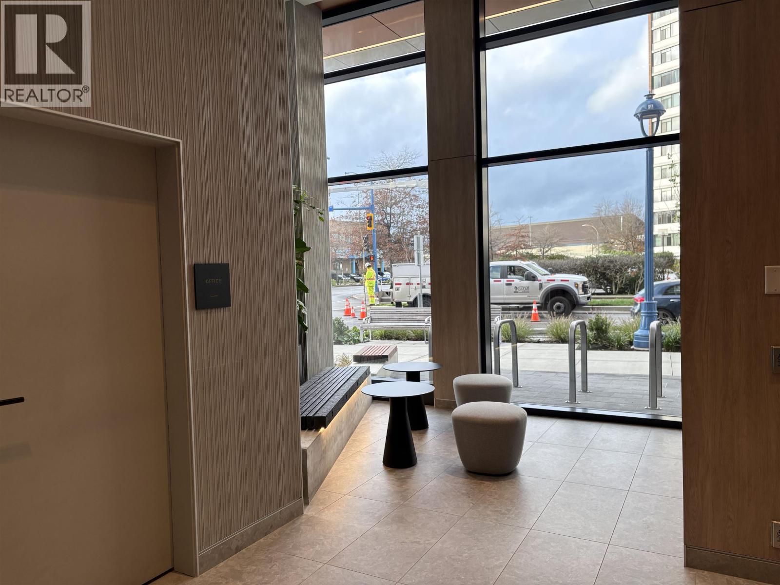 #916-6600 MINORU Boulevard, Richmond