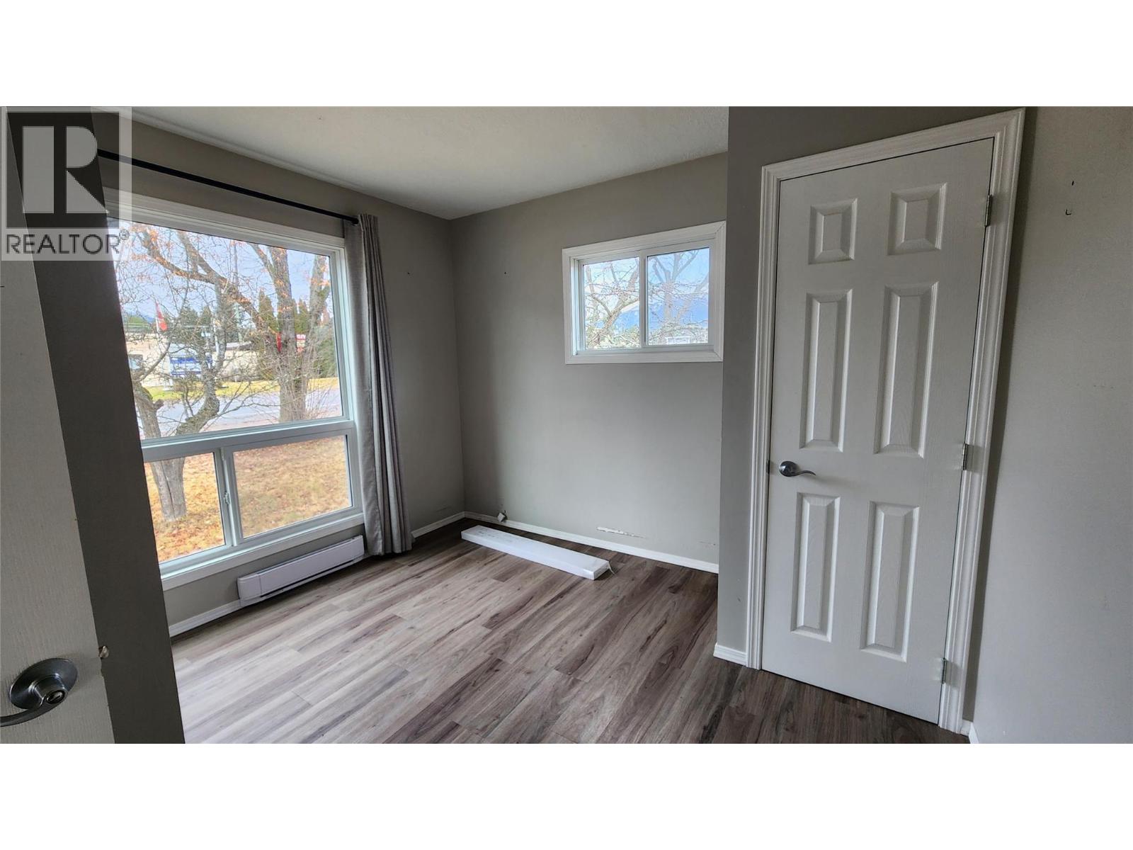  201 6th Avenue Northwest, Nakusp