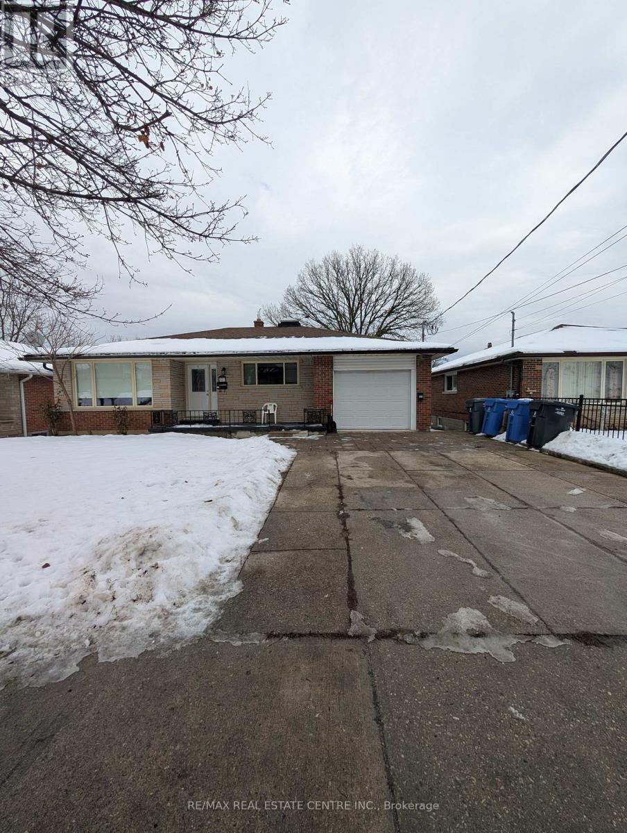55 GUELPH STREET - Main photo, Guelph (Junction/Onward Willow), Ontario