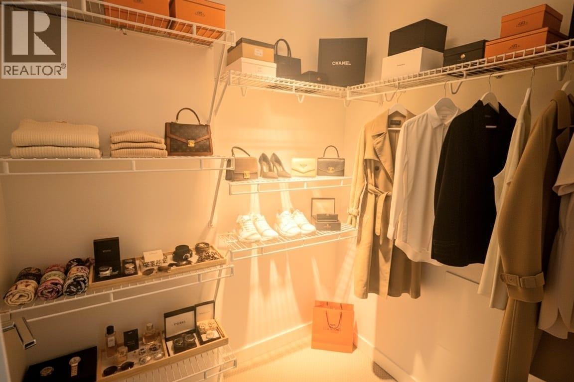 1304 1471 HUNTER STREET, North Vancouver