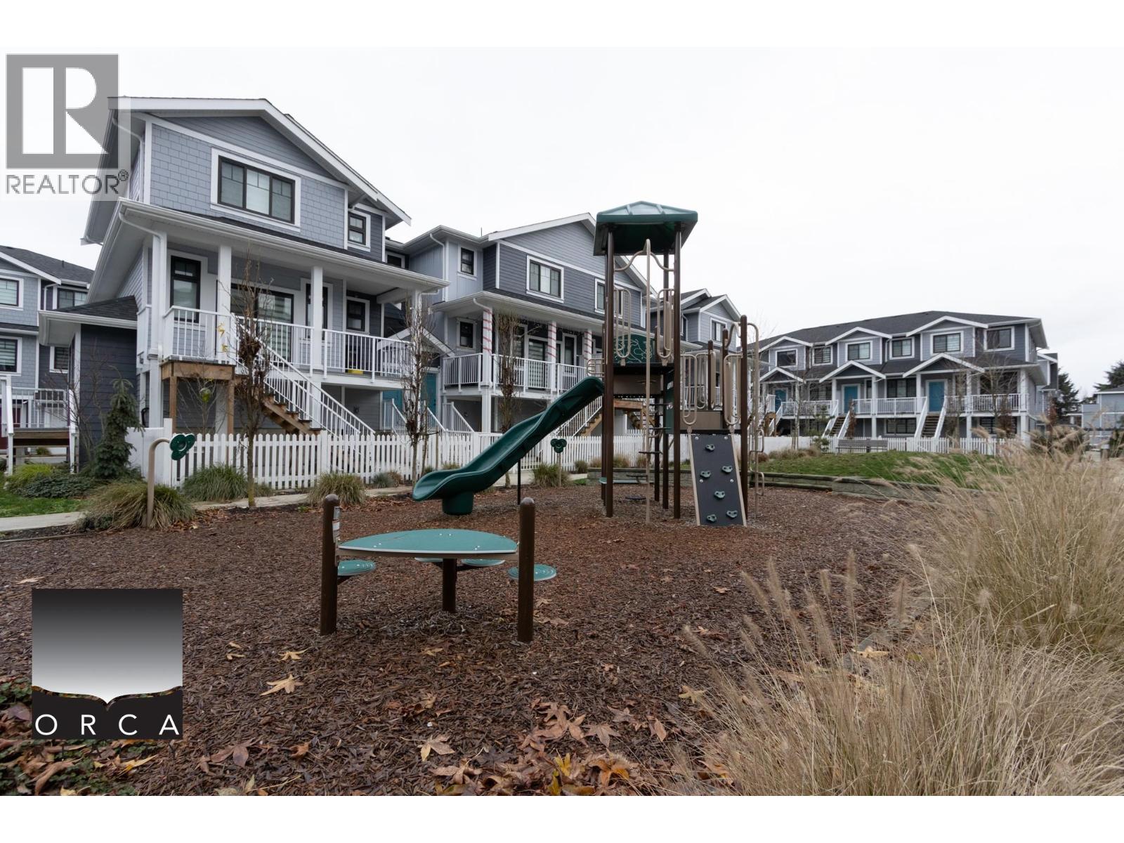 20 769 OTA AVENUE - Photo 2 of 16, New Westminster, British Columbia