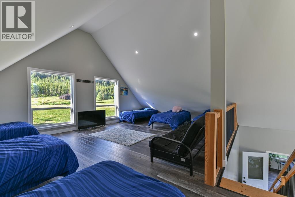 3963 CANIMVIEW DRIVE - 36