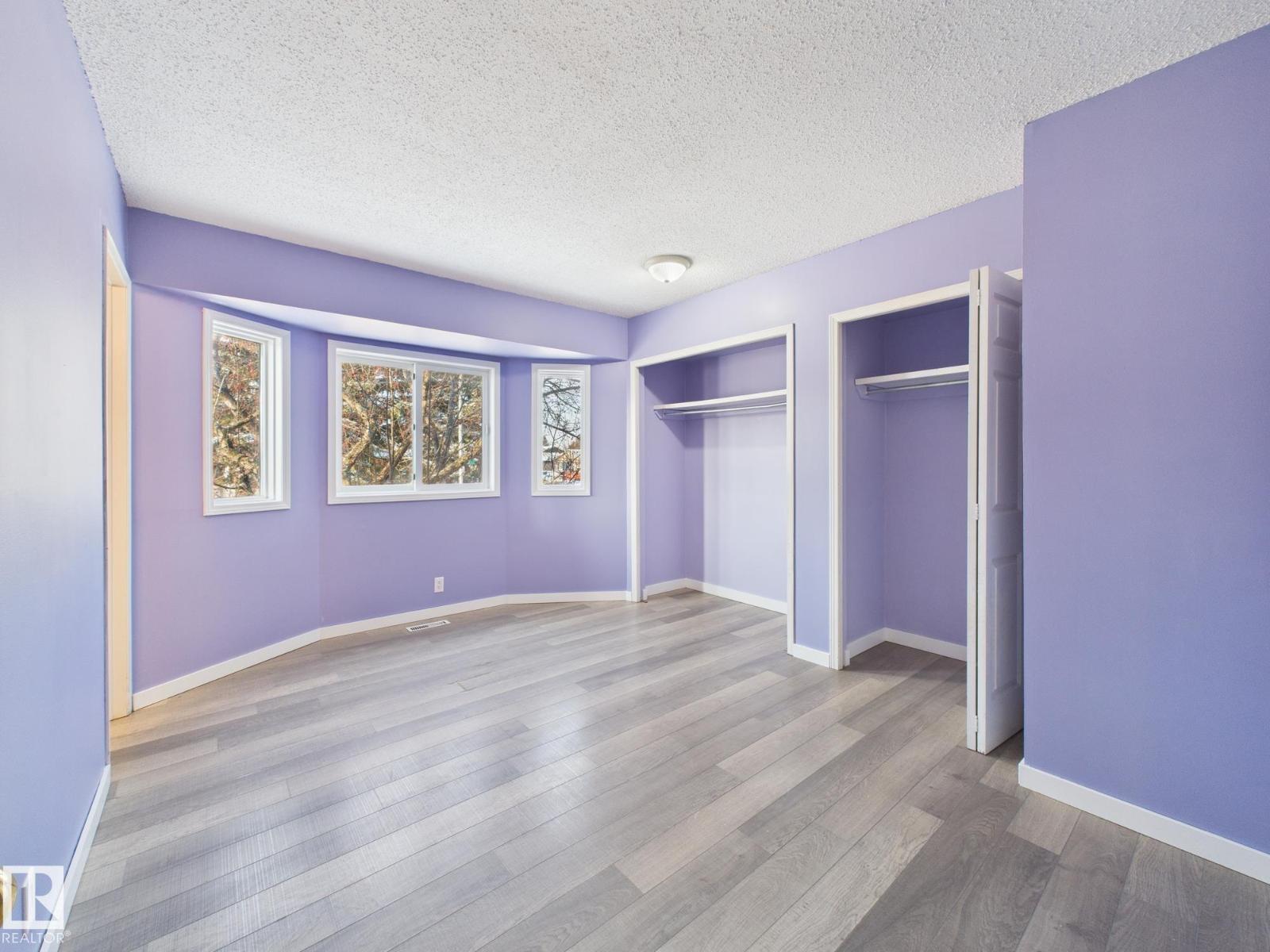 18737 70 AV NW, Edmonton