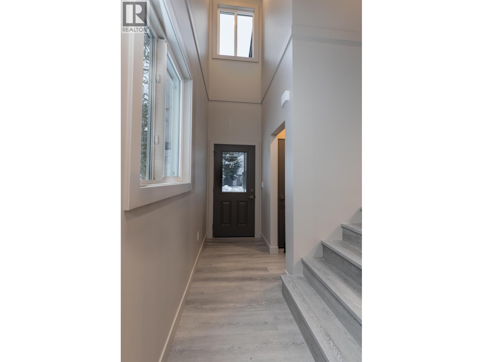 #2-4007 BENNER Street, Terrace