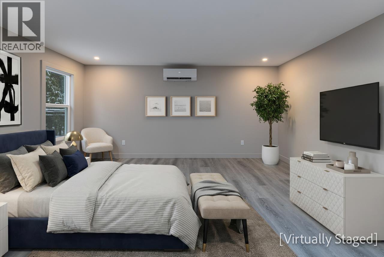 #2-4007 BENNER Street, Terrace