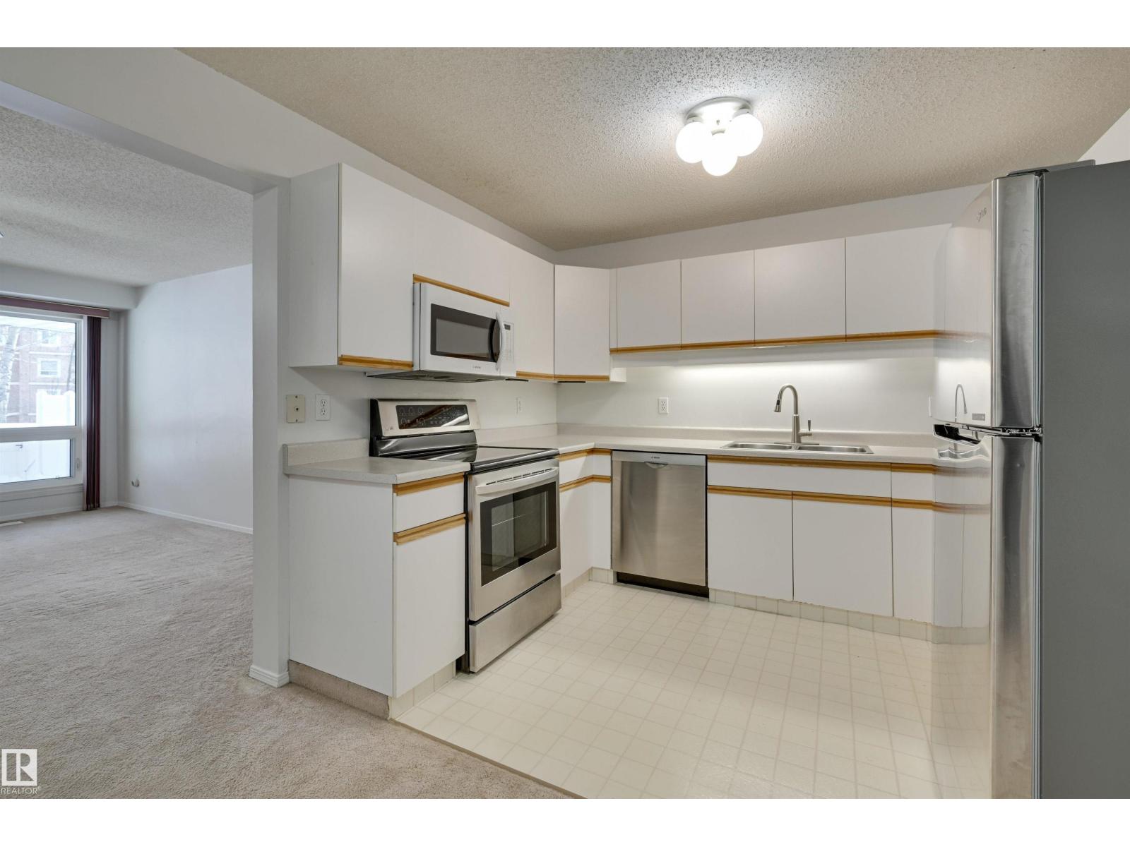 #107 8903 106A AV NW, Edmonton