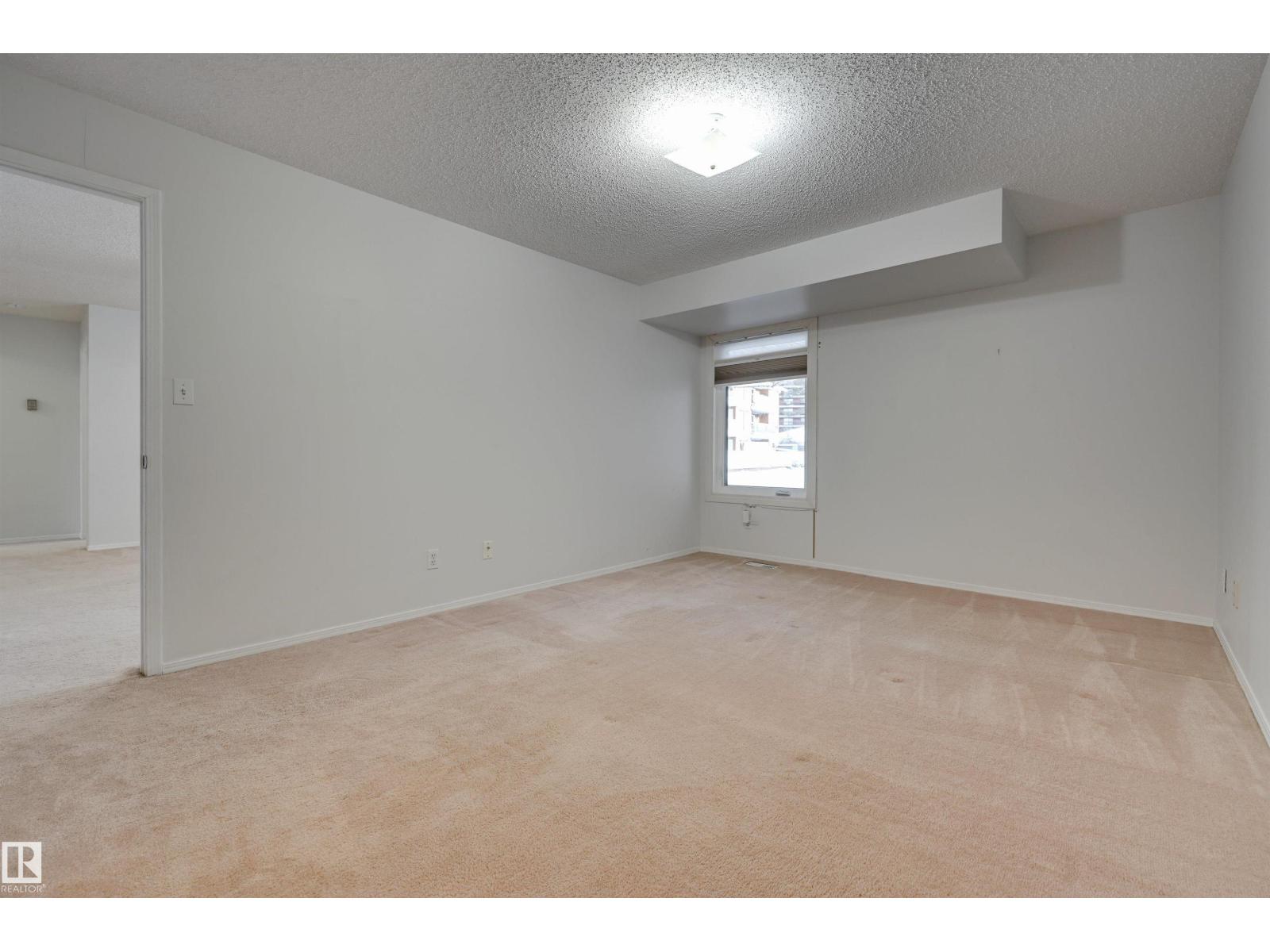 #107 8903 106A AV NW, Edmonton