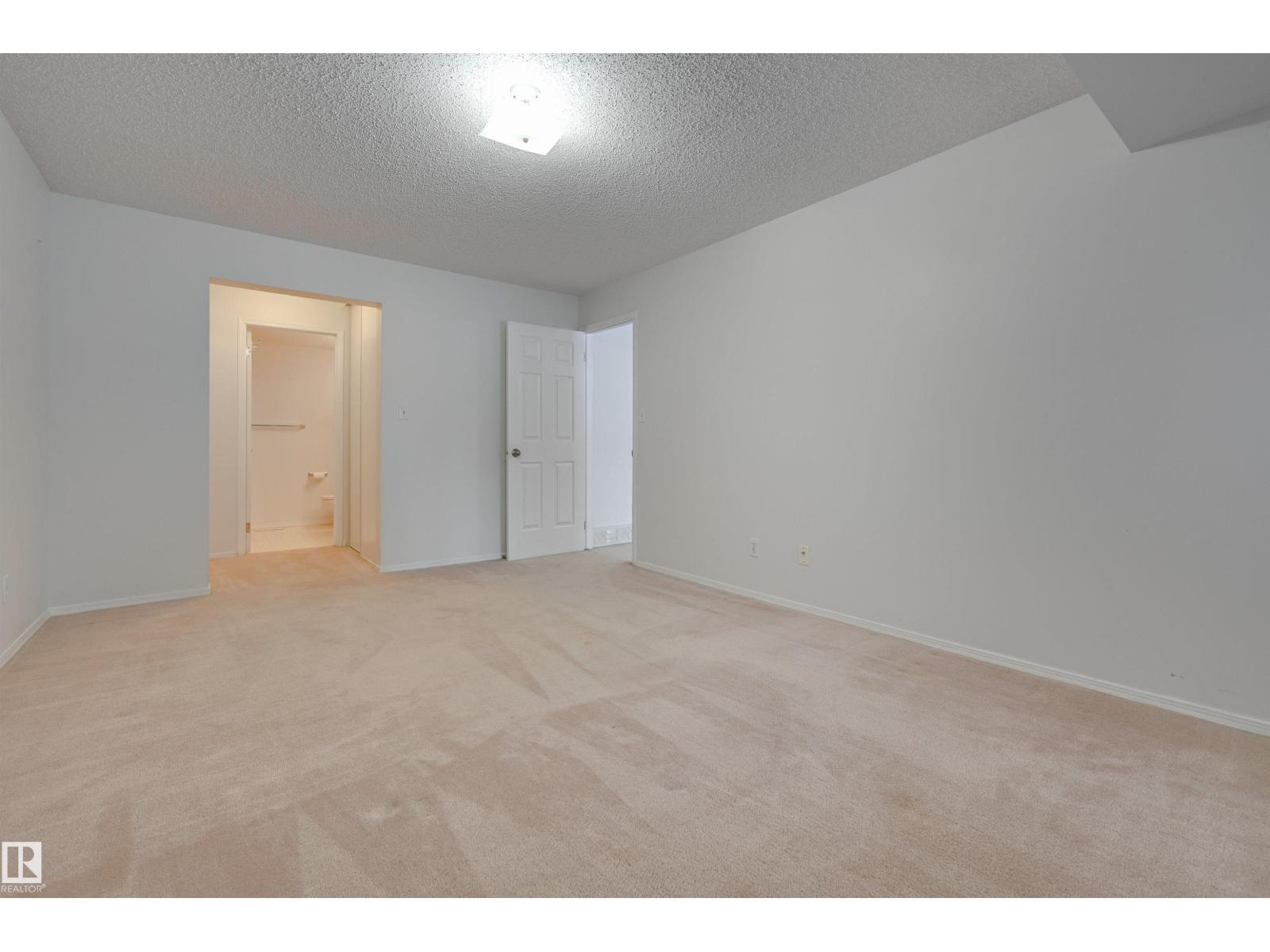 #107 8903 106A AV NW, Edmonton