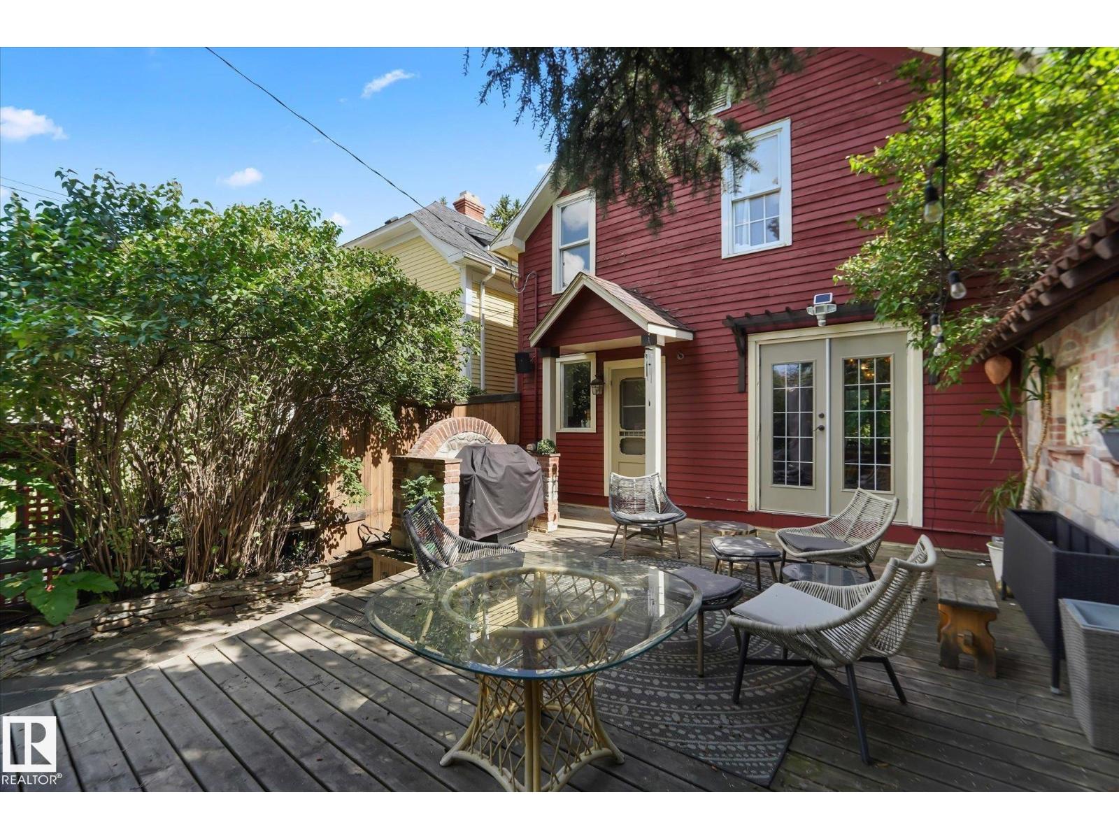 10838 126 ST NW, Edmonton