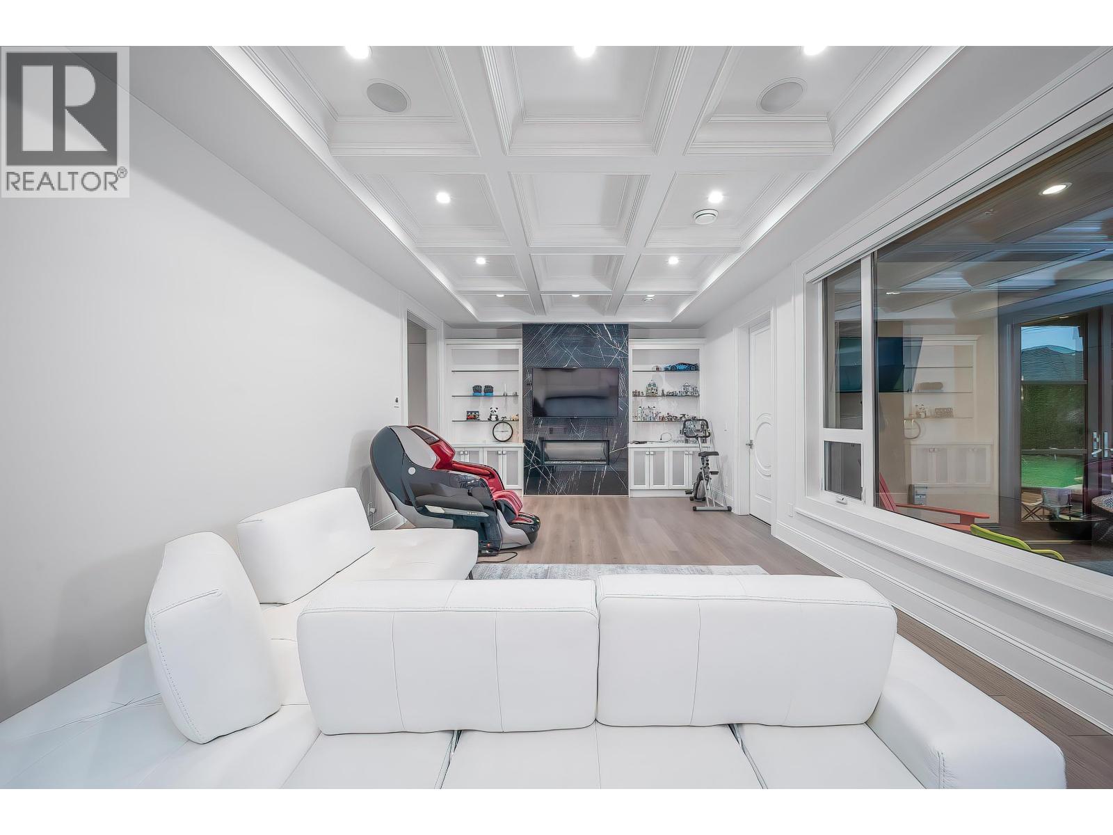 7751 SUNNYHOLME Crescent, Richmond