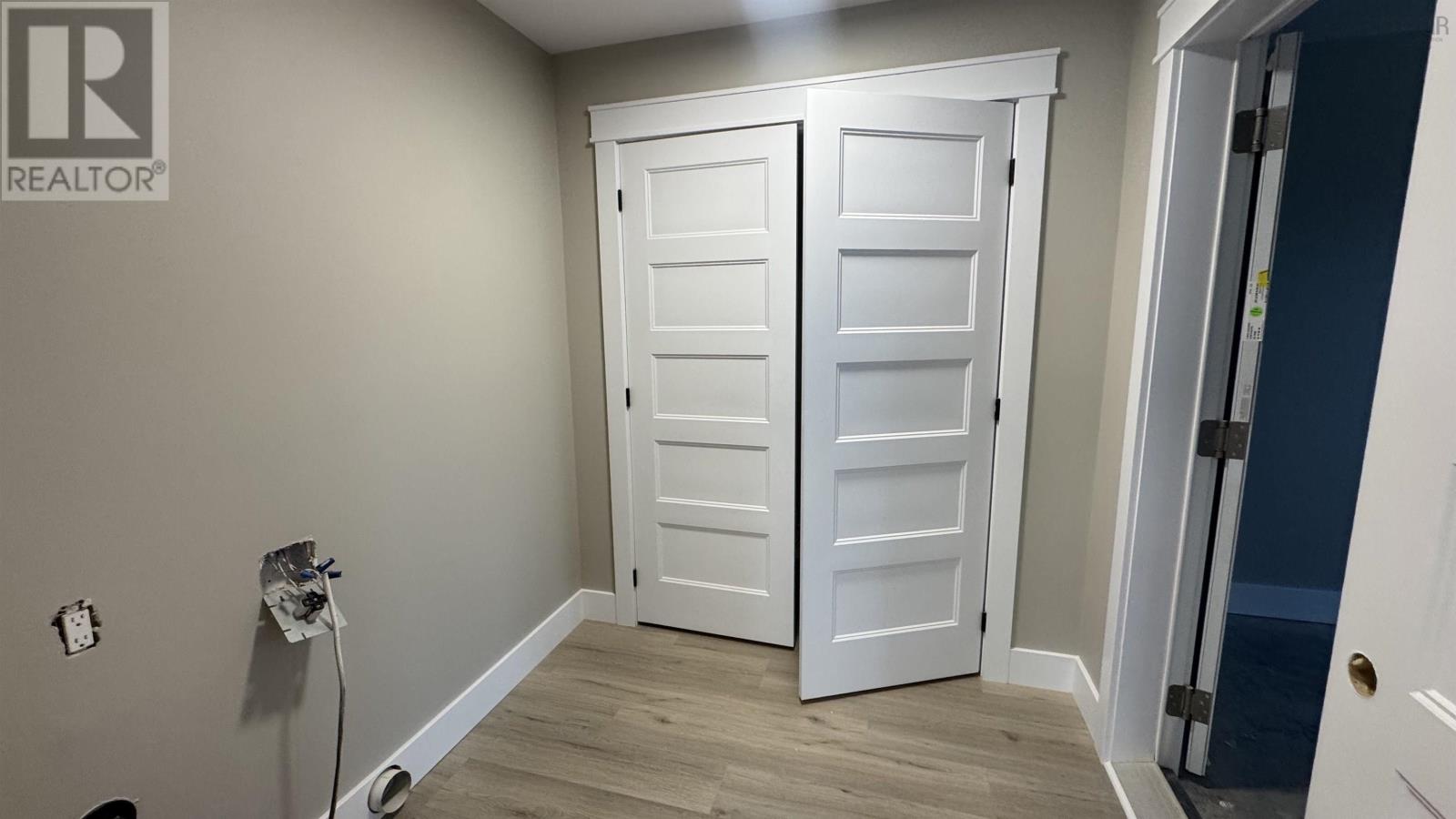 Property 42 of 44 of 139 BLAINEDALE Drive