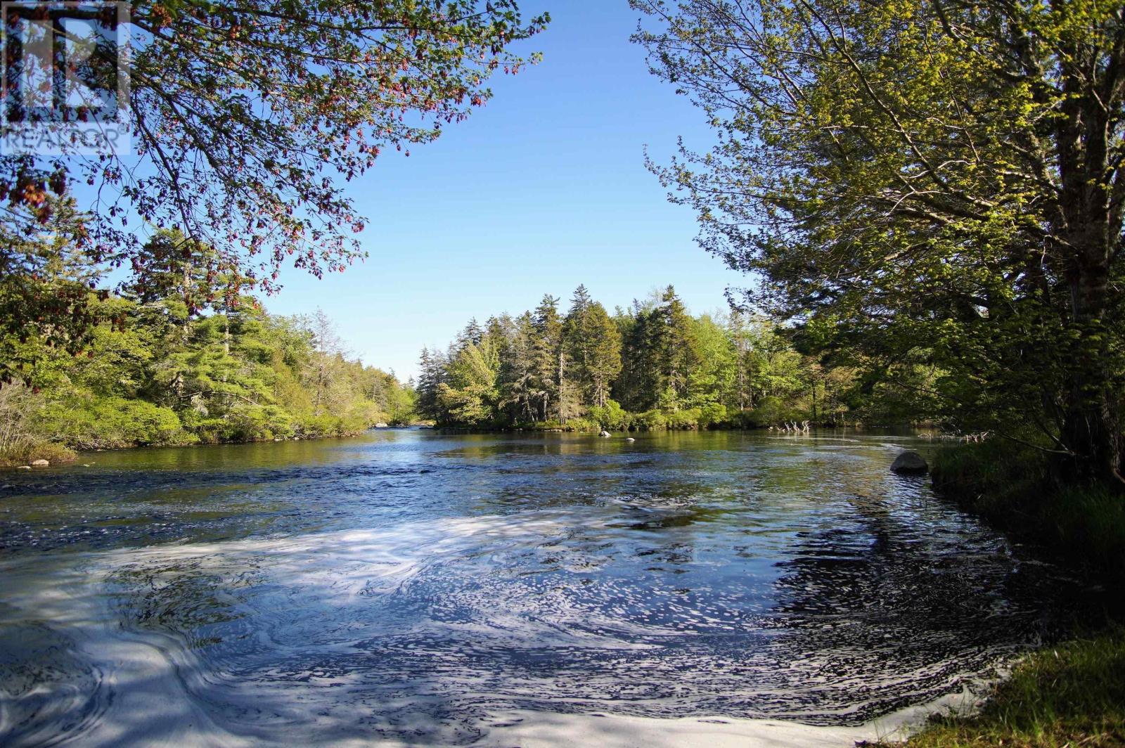 Property 11 of 44 of 56 LONESOME HUNTERS INN Lane