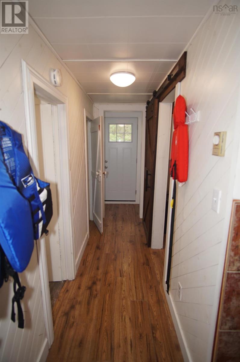 Property 38 of 44 of 56 LONESOME HUNTERS INN Lane