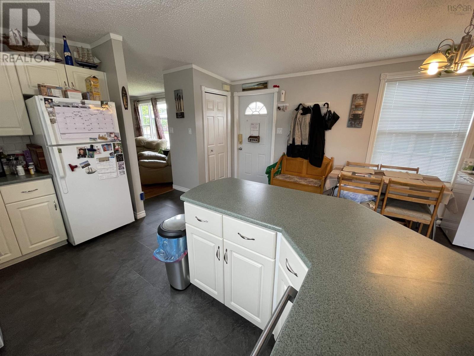 Property 19 of 25 of 49 Sherbrooke Avenue