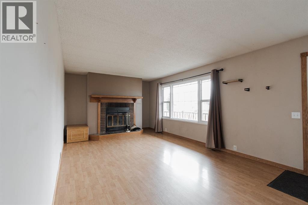 114 Highfield Street, Fort McMurray