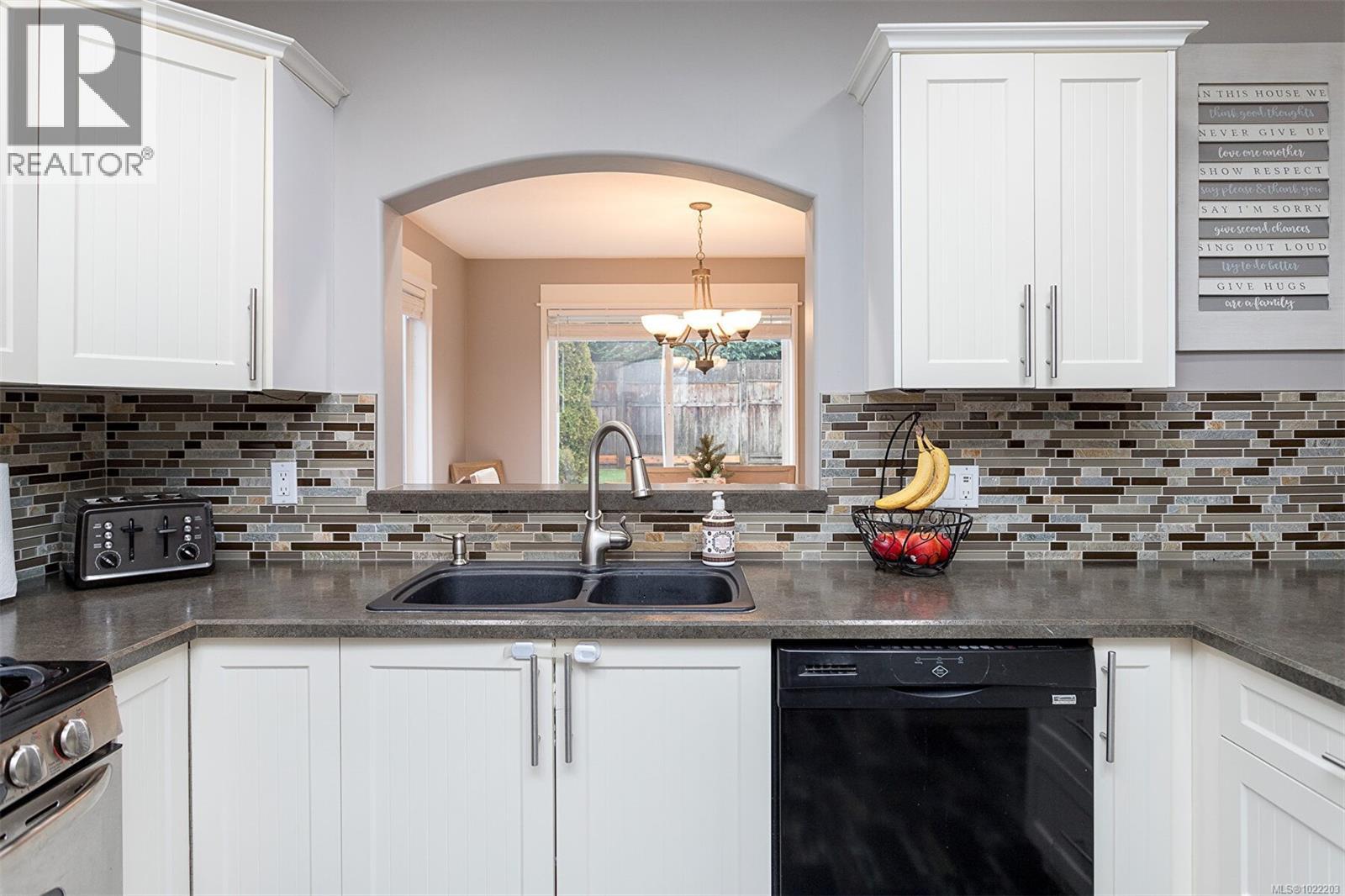 3649 Holland Ave, Cobble Hill